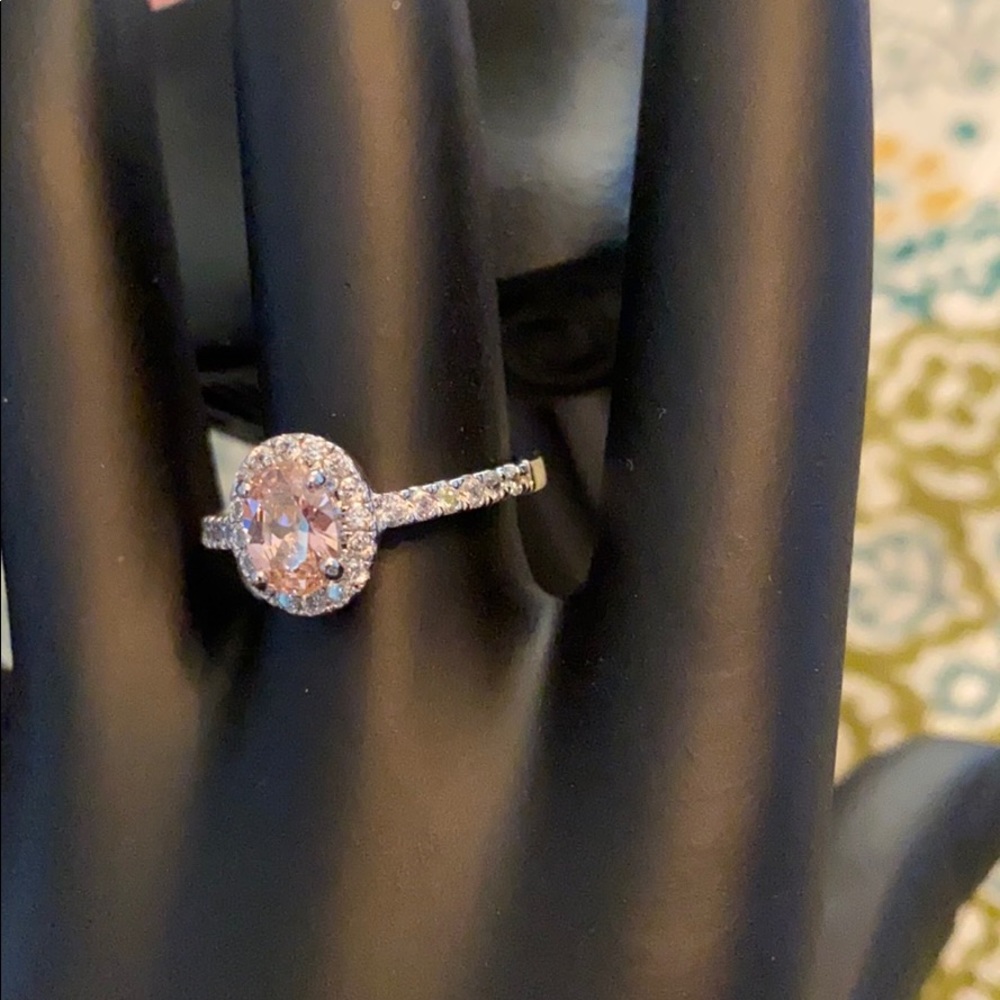 Jewlery - Picture 2 of 3